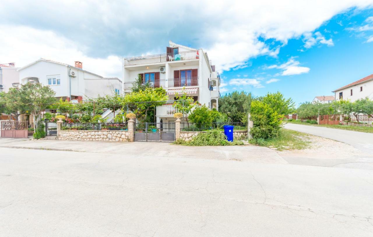 Appartement Savic Biograd à Biograd Na Moru Extérieur photo